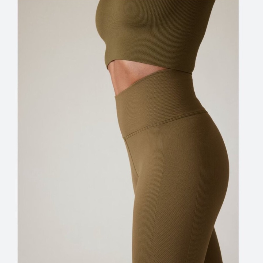 Athleta Aurora Seamless Tight in Acacia Olive Size Small - Picture 4 of 12